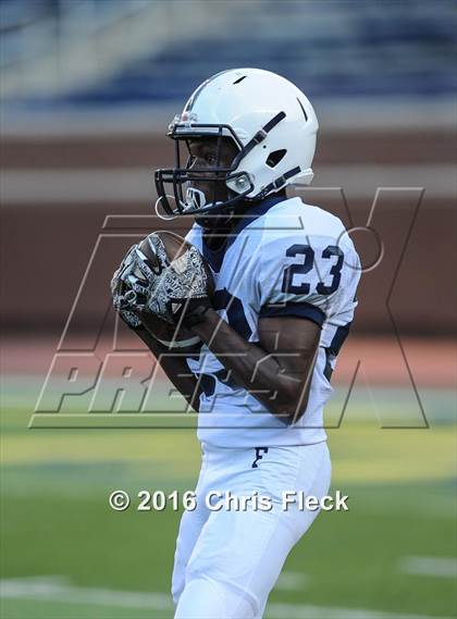 Thumbnail 1 in Farmington vs. Walled Lake Western  photogallery.