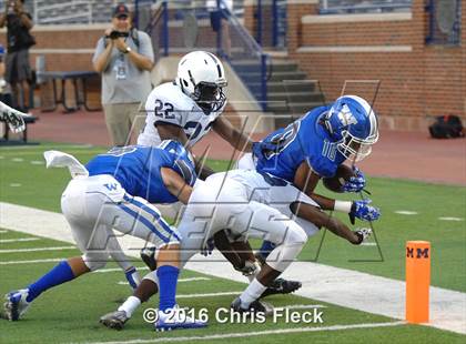 Thumbnail 1 in Farmington vs. Walled Lake Western  photogallery.