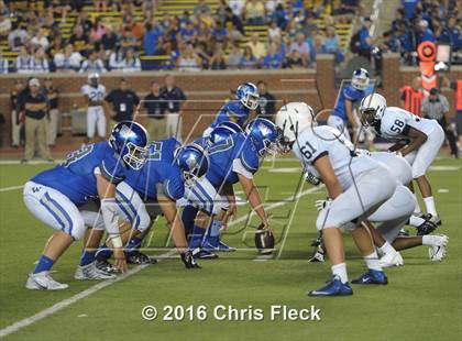 Thumbnail 1 in Farmington vs. Walled Lake Western  photogallery.