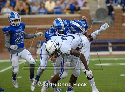 Thumbnail 1 in Farmington vs. Walled Lake Western  photogallery.