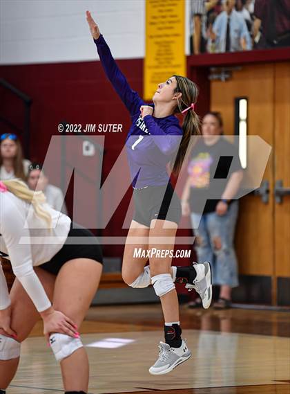 Thumbnail 3 in Thorndale vs Thrall photogallery.