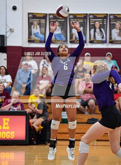 Thumbnail 2 in Thorndale vs Thrall photogallery.