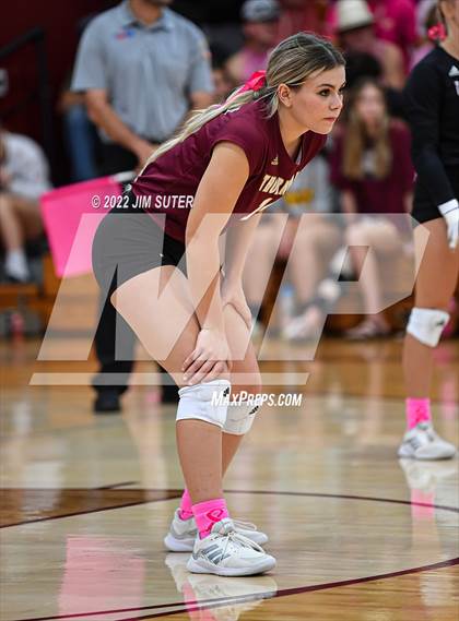 Thumbnail 1 in Thorndale vs Thrall photogallery.