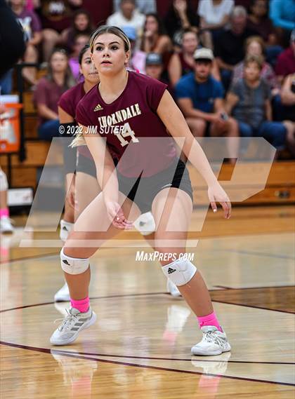 Thumbnail 1 in Thorndale vs Thrall photogallery.