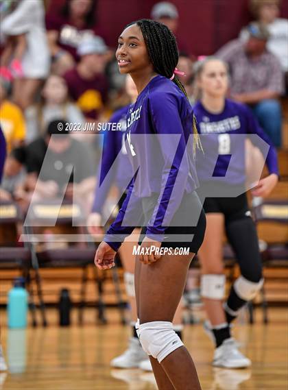 Thumbnail 2 in Thorndale vs Thrall photogallery.