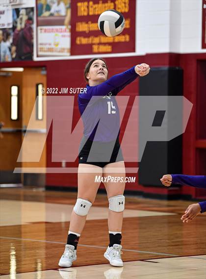 Thumbnail 1 in Thorndale vs Thrall photogallery.