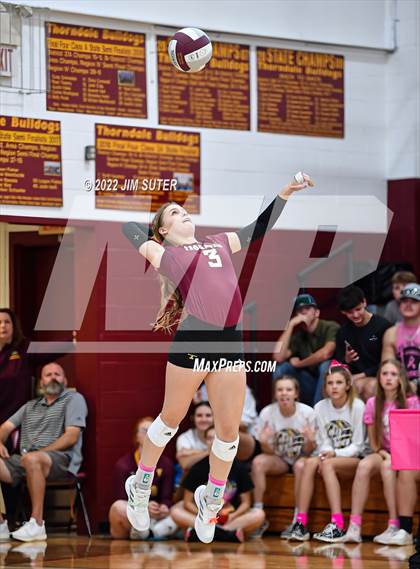 Thumbnail 1 in Thorndale vs Thrall photogallery.