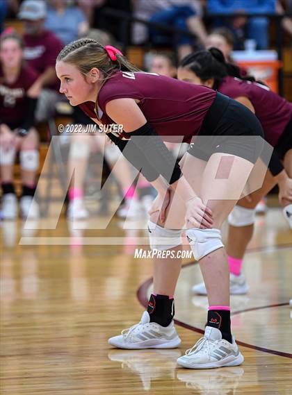 Thumbnail 1 in Thorndale vs Thrall photogallery.