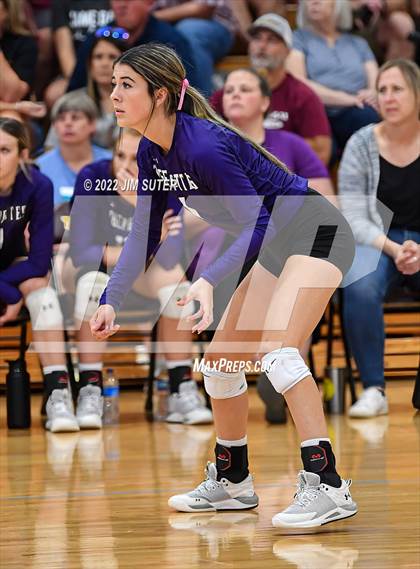 Thumbnail 2 in Thorndale vs Thrall photogallery.