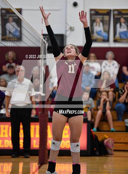 Thumbnail 1 in Thorndale vs Thrall photogallery.