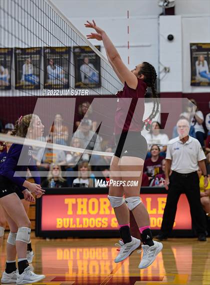 Thumbnail 1 in Thorndale vs Thrall photogallery.