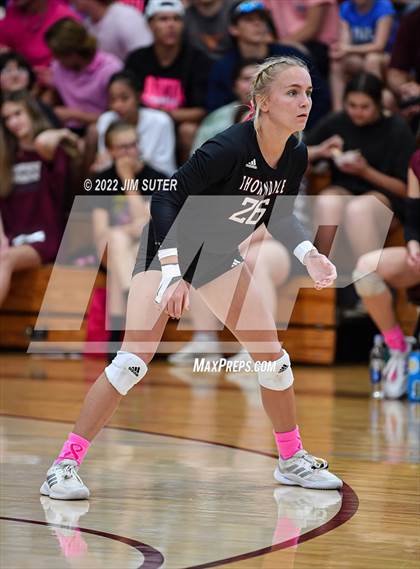 Thumbnail 1 in Thorndale vs Thrall photogallery.