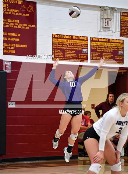 Thumbnail 1 in Thorndale vs Thrall photogallery.