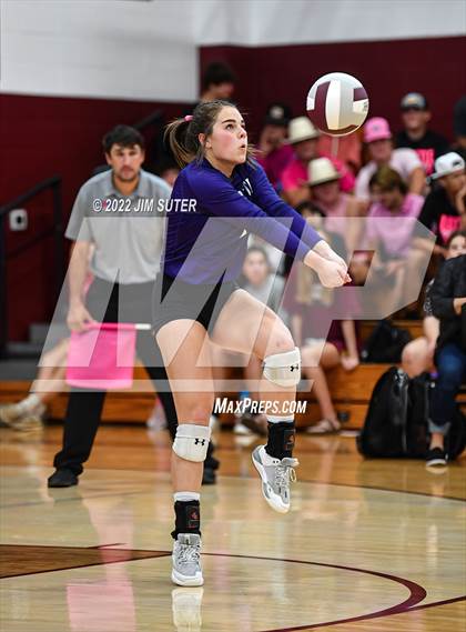 Thumbnail 2 in Thorndale vs Thrall photogallery.