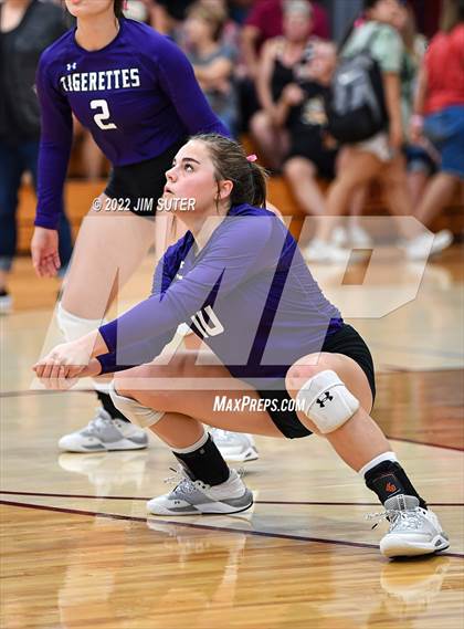 Thumbnail 2 in Thorndale vs Thrall photogallery.