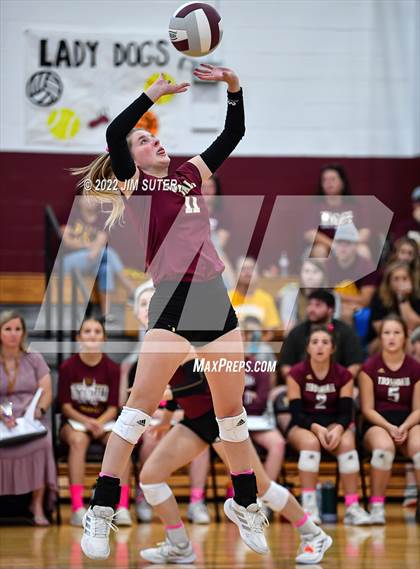 Thumbnail 2 in Thorndale vs Thrall photogallery.