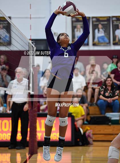 Thumbnail 3 in Thorndale vs Thrall photogallery.