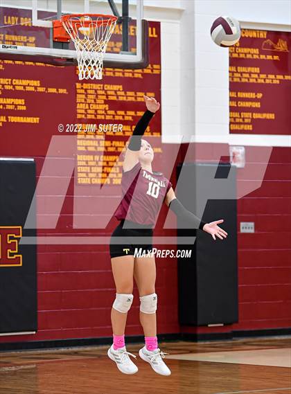 Thumbnail 1 in Thorndale vs Thrall photogallery.