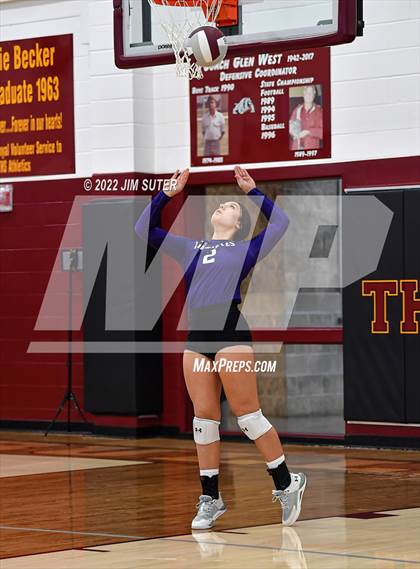 Thumbnail 1 in Thorndale vs Thrall photogallery.