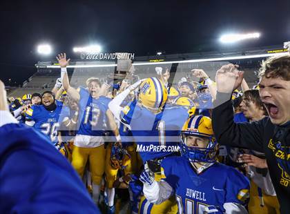 Thumbnail 1 in Howell vs. Fort Osage (MSHSAA Class 5 Championship) photogallery.
