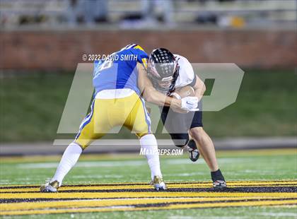 Thumbnail 1 in Howell vs. Fort Osage (MSHSAA Class 5 Championship) photogallery.