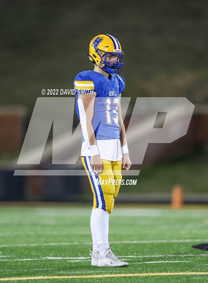 Thumbnail 2 in Howell vs. Fort Osage (MSHSAA Class 5 Championship) photogallery.