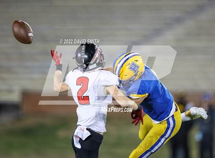 Thumbnail 3 in Howell vs. Fort Osage (MSHSAA Class 5 Championship) photogallery.