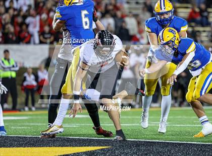 Thumbnail 3 in Howell vs. Fort Osage (MSHSAA Class 5 Championship) photogallery.