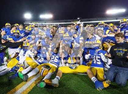 Thumbnail 3 in Howell vs. Fort Osage (MSHSAA Class 5 Championship) photogallery.