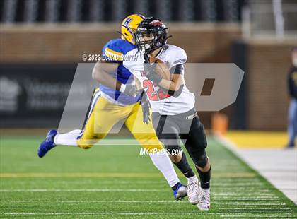 Thumbnail 1 in Howell vs. Fort Osage (MSHSAA Class 5 Championship) photogallery.