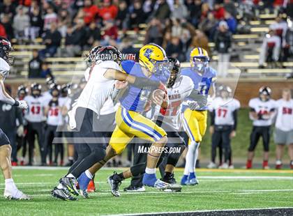 Thumbnail 2 in Howell vs. Fort Osage (MSHSAA Class 5 Championship) photogallery.