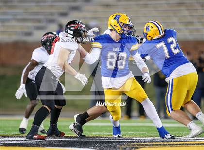 Thumbnail 3 in Howell vs. Fort Osage (MSHSAA Class 5 Championship) photogallery.
