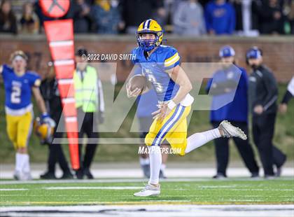 Thumbnail 1 in Howell vs. Fort Osage (MSHSAA Class 5 Championship) photogallery.