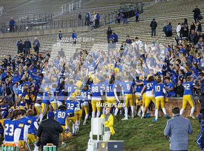 Thumbnail 1 in Howell vs. Fort Osage (MSHSAA Class 5 Championship) photogallery.