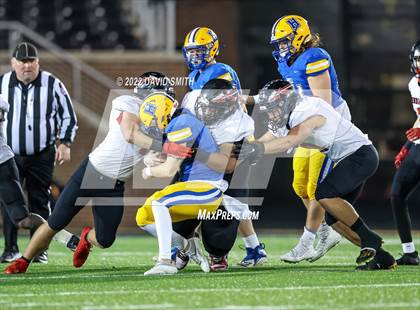 Thumbnail 2 in Howell vs. Fort Osage (MSHSAA Class 5 Championship) photogallery.