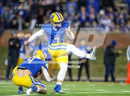 Thumbnail 3 in Howell vs. Fort Osage (MSHSAA Class 5 Championship) photogallery.