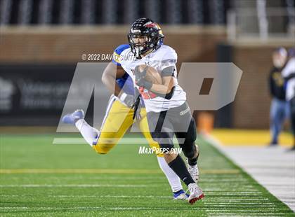 Thumbnail 2 in Howell vs. Fort Osage (MSHSAA Class 5 Championship) photogallery.