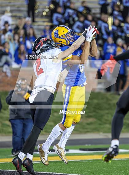 Thumbnail 1 in Howell vs. Fort Osage (MSHSAA Class 5 Championship) photogallery.