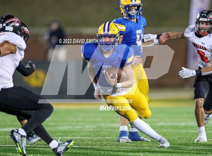 Thumbnail 3 in Howell vs. Fort Osage (MSHSAA Class 5 Championship) photogallery.