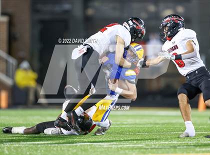 Thumbnail 1 in Howell vs. Fort Osage (MSHSAA Class 5 Championship) photogallery.