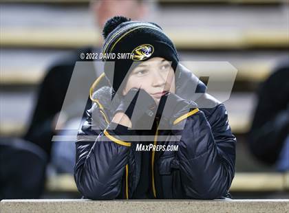 Thumbnail 2 in Howell vs. Fort Osage (MSHSAA Class 5 Championship) photogallery.