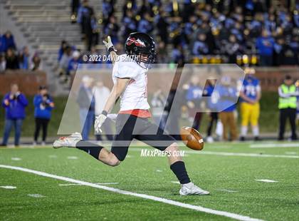 Thumbnail 3 in Howell vs. Fort Osage (MSHSAA Class 5 Championship) photogallery.