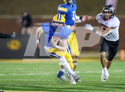 Thumbnail 1 in Howell vs. Fort Osage (MSHSAA Class 5 Championship) photogallery.