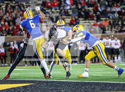 Thumbnail 3 in Howell vs. Fort Osage (MSHSAA Class 5 Championship) photogallery.