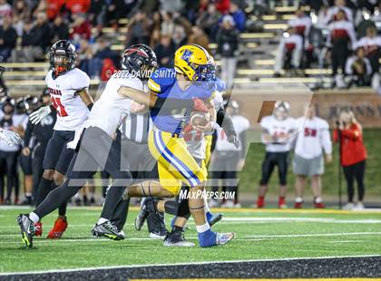 Thumbnail 3 in Howell vs. Fort Osage (MSHSAA Class 5 Championship) photogallery.