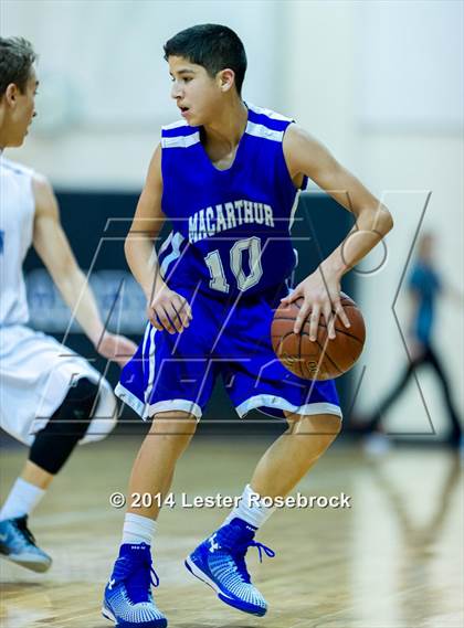 Thumbnail 3 in MacArthur vs Warren JV photogallery.