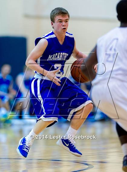Thumbnail 3 in MacArthur vs Warren JV photogallery.