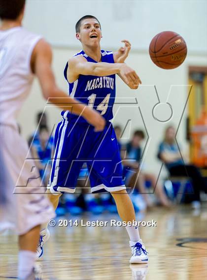 Thumbnail 2 in MacArthur vs Warren JV photogallery.