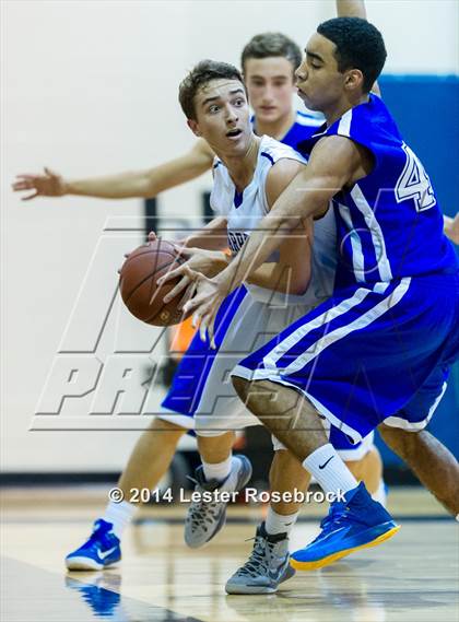 Thumbnail 3 in MacArthur vs Warren JV photogallery.