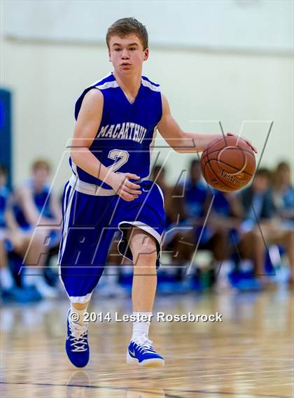 Thumbnail 1 in MacArthur vs Warren JV photogallery.